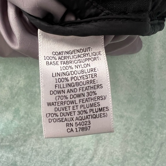 Banana Republic Black Quilted Puffer Vest with Gray Trim L - Picture 7 of 7